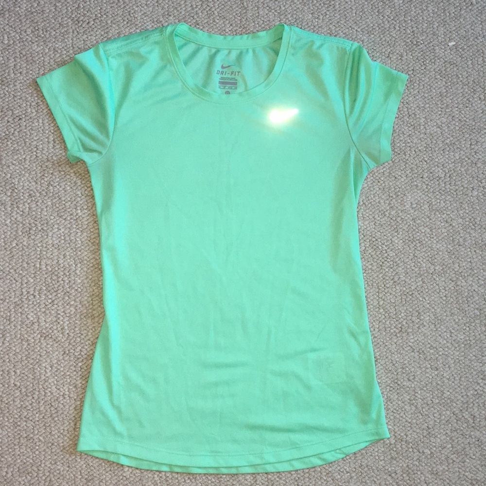 Nike dri-fit tee